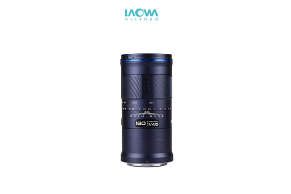 Ống kính tele-macro đầu tiên của Laowa – 180mm f/4.5 1.5X Ultra Macro APO – được tạo ra để mở ra một chuẩn mực mới cho nhiếp ảnh telephoto, macro và chân dung. Với khả năng phóng đại 1.5X Ultra Macro, công nghệ quang học APO tiên tiến, thiết kế gọn nhẹ đáng kinh ngạc cùng sự đa năng vượt trội, chiếc ống kính này cho phép nhiếp ảnh gia ghi lại những chi tiết tinh xảo với độ sắc nét hoàn hảo – dù ở khoảng cách cực gần hay từ xa. Kết hợp giữa độ bền chắc chắn và hàng loạt tính năng thông minh, trong đó có hỗ trợ autofocus trên một số ngàm chọn lọc, Laowa 180mm f/4.5 không chỉ là công cụ mạnh mẽ cho dân chuyên mà còn là “trợ thủ” lý tưởng với những ai đam mê sáng tạo. Hỗ trợ Auto Focus: Sony E / Nikon Z / Canon EF Chỉ hỗ trợ Manual Focus: Canon RF / L-mount (Lưu ý: Autofocus hoạt động trong khoảng từ 1.5m đến vô cực)